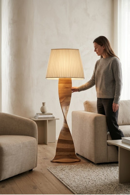 Luksusa stāvlampa gaismecis dzīvojamā istabā ar darba istabu stāvlampas stāvlampas
