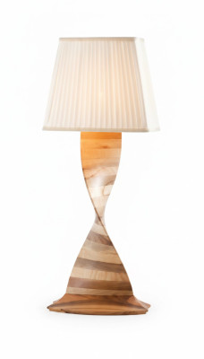 Luksusa stāvlampa gaismecis dzīvojamā istabā ar darba istabu stāvlampas stāvlampas