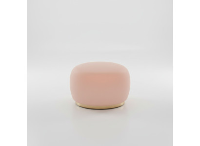Zarter Hocker in Rosa Weiche Form, elegantes Design mit Goldakzent